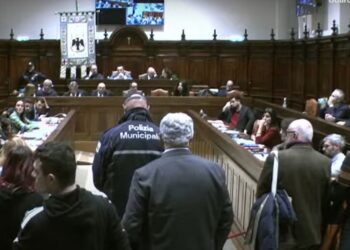 Aula gremita per il Consiglio regionale straordinario sulla Sanità