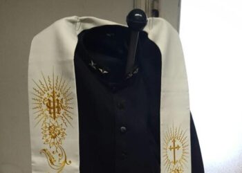 Finto sacerdote si faceva dare soldi dalle parrocchie, arrestato un 23enne