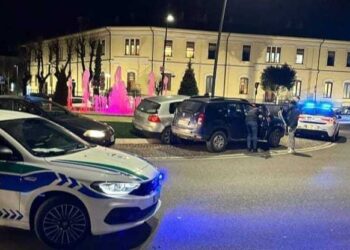 Inseguimento in centro, operazione antidroga della polizia locale: arrestati due magrebini