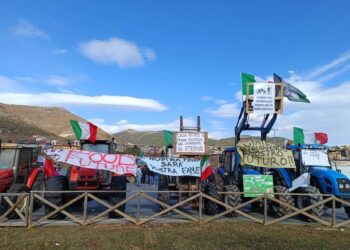 Meloni all’Aquila: “Abbiamo difeso gli agricoltori molto prima delle proteste”