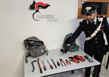 Prevenzione furti a Nereto, fermati tre uomini con attrezzi atti allo scasso