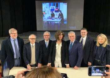 Il ministro Bernini in visita alla Clinica Pediatrica dell’Ospedale San Salvatore e all’Accademia delle Belle Arti a L’Aquila