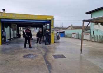 Lavoratori in nero e senza tutela sicurezza e salute: sanzionato titolare di un autolavaggio