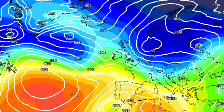 La situazione secondo il modello europeo ECMWF prevista per le ore 13:00 di Domenica 24 Marzo. Sull'Abruzzo, condizioni di cielo tra variabile e nuvoloso ove potranno essere presenti dei rovesci tra il pomeriggio e la serata