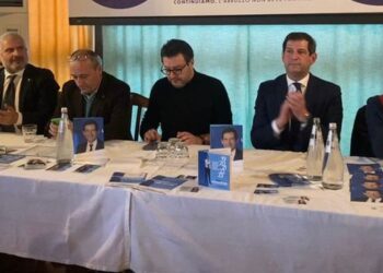 Elezioni, folla per Matteo Salvini e per i candidati della Lega alle regionali