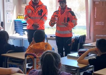 Volontari del gruppo Cisom incontrano gli studenti dell’Istituto Gianni Rodari