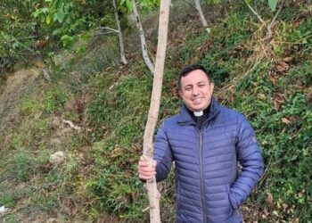 Prete positivo alla cocaina e irrintracciabile, scovato all’ospedale di Chieti: notificato il ritiro della patente