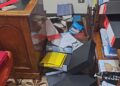 Ladri senza scrupoli vandalizzano la sede dell’associazione e rubano i soldi per l’auto medica (fotogallery)