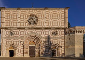 All’Aquila l’arcivescovo di Milano e 100 sacerdoti