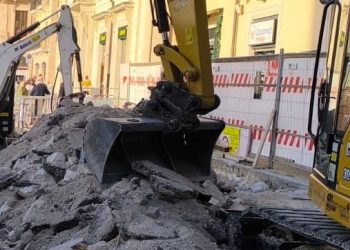 Chiusura di via Luigi Signorini Corsi il 13 ed il 14 aprile per installazione gru