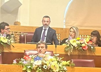 Il presidente del Consiglio regionale Sospiri riconfermato il discorso di insediamento