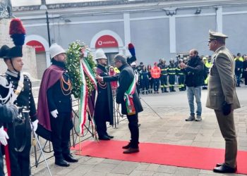 In piazza a 98 anni: ” I giovani assaporino la libertà nel quotidiano”
