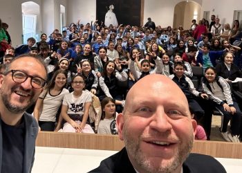 A scuola di Perdonanza, gli studenti invadono palazzo Margherita