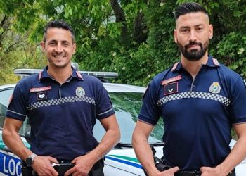 Anziana salvata dalle acque nel sottopasso di via Pagani, parlano gli agenti eroi: nostro dovere