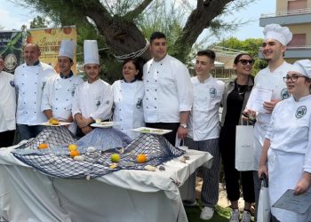 Chef e studenti della scuola di Villa Santa Maria realizzano il menù per la Costa dei Trabocchi