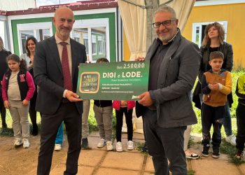 Alla scuola primaria di Pianola i 2 mila e 500 euro di Digi e Lode