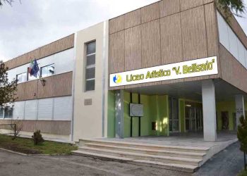 Le opere dell’artista Franco Sinisi, docente del liceo Bellisario, in mostra al museo Michetti di Francavilla