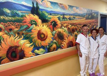 Arte e colore nel reparto di Oncologia, donati dodici pannelli