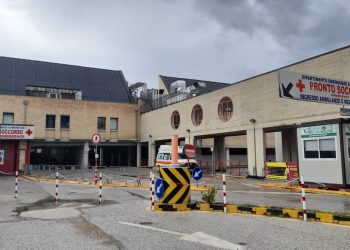 Mamma con figlio 20enne in rianimazione: una signora le lascerà usare la sua casa per un mese