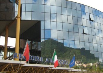 Api, zafferano e microdistillerie: il Consiglio regionale premia le migliori idee di impresa nel Parco d’Abruzzo