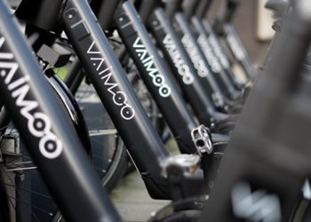 Aumenta a Giulianova la possibilità di muoversi su bici elettriche, grazie ad una dotazione di 50 biciclette