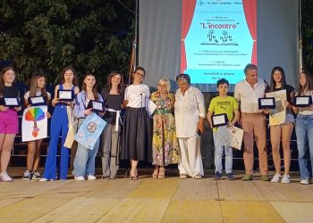 Un Poster per la Pace: premiati 28 ragazzi delle medie