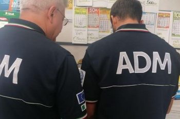 Europei di calcio e gioco illegale, scovate due sale scommesse con irregolarità