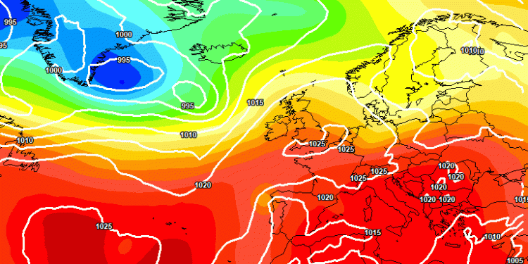 A 500 hpa alle ore 14:00, la situazione sarà questa. Sull'Abruzzo cielo tra sereno o poco nuvoloso ovunque. Temperature in aumento.