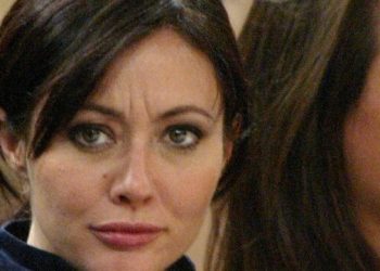 È Morta Shannen Doherty, l’indimenticabile Brenda del telefilm Beverly Hills: aveva 53 anni