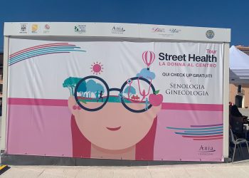 Street health tour: prevenzione al femminile, 369 visite in Piazza Duomo