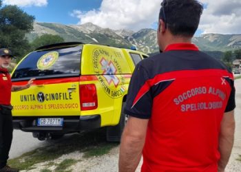 Imbocca il sentiero sbagliato sul Velino e perde l’orientamento: recuperato 70enne