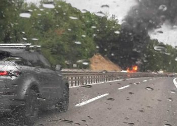Tragedia sfiorata sull’autostrada, auto in fiamme tra Carsoli e Tagliacozzo