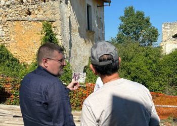 Borgo Castel Camponeschi, Santangelo visita il cantiere: “Entro il 2024 la fine dei lavori del primo lotto”
