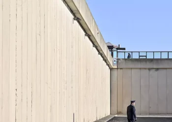 Detenuti minorenni evasi a Roma, uno rintracciato all’Aquila