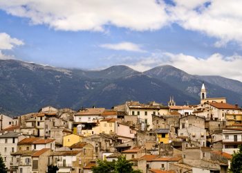 Pratola sotto le stelle: moda, musica e danza in Piazza Madonna della Libera