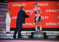 Giro d’Italia Women 2024: D’Amario premia la maglia rosa Longo Borghini
