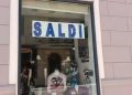 Conto alla rovescia per i saldi estivi, al via da sabato