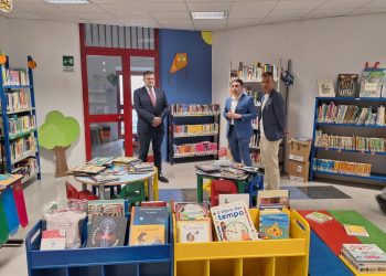 L’assessore regionale alla Cultura Santangelo in visita alla biblioteca Apc di Vasto