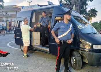 Operativa ad Alba Adriatica la stazione mobile dei carabinieri: attiva per tutta l’estate
