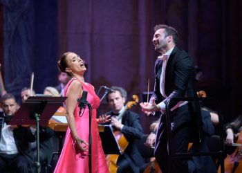 Ovazione per il maestro Sipari di Pescasseroli al Gala a Tirana con Ermonela Jaho e Charles Castronovo