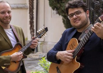 Il mandolinista Francesco Mammola in concerto al Lago di Montagna Spaccata di Alfedena