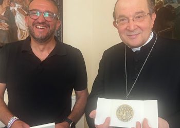 Incontro tra il cardinale Petrocchi e il sindaco Biondi, “amico una volta, amico per sempre”