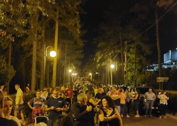 Partenza ‘imperdonabile’ per la 730esima Perdonanza, organizzazione in tilt: gente bloccata per ore