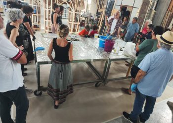 “Terre sonanti”, grande successo della realizzazione partecipata del mammut a dimensioni naturali