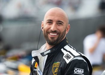 Morto nel burrone in Abruzzo: oggi i funerali del pilota di Formula 3 Luca Persiani