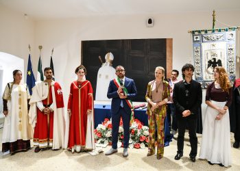 730ma Perdonanza Celestiniana: presentati la Dama della Bolla, il Giovin Signore e la Dama della Croce