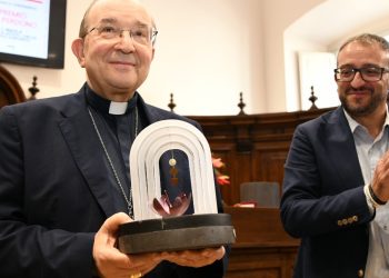 Premio del Perdono consegnato al Cardinale Giuseppe Petrocchi
