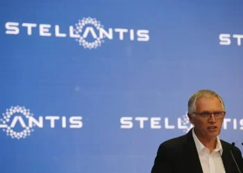 Fim, nel 2025 a rischio 25 mila posti in Stellantis e nell’indotto