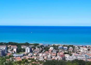 Valori non a norma, balneazione vietata sulla riviera Nord di Pescara