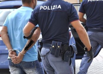 Furto aggravato, arrestato della polizia di frontiera un uomo preso in flagranza di reato